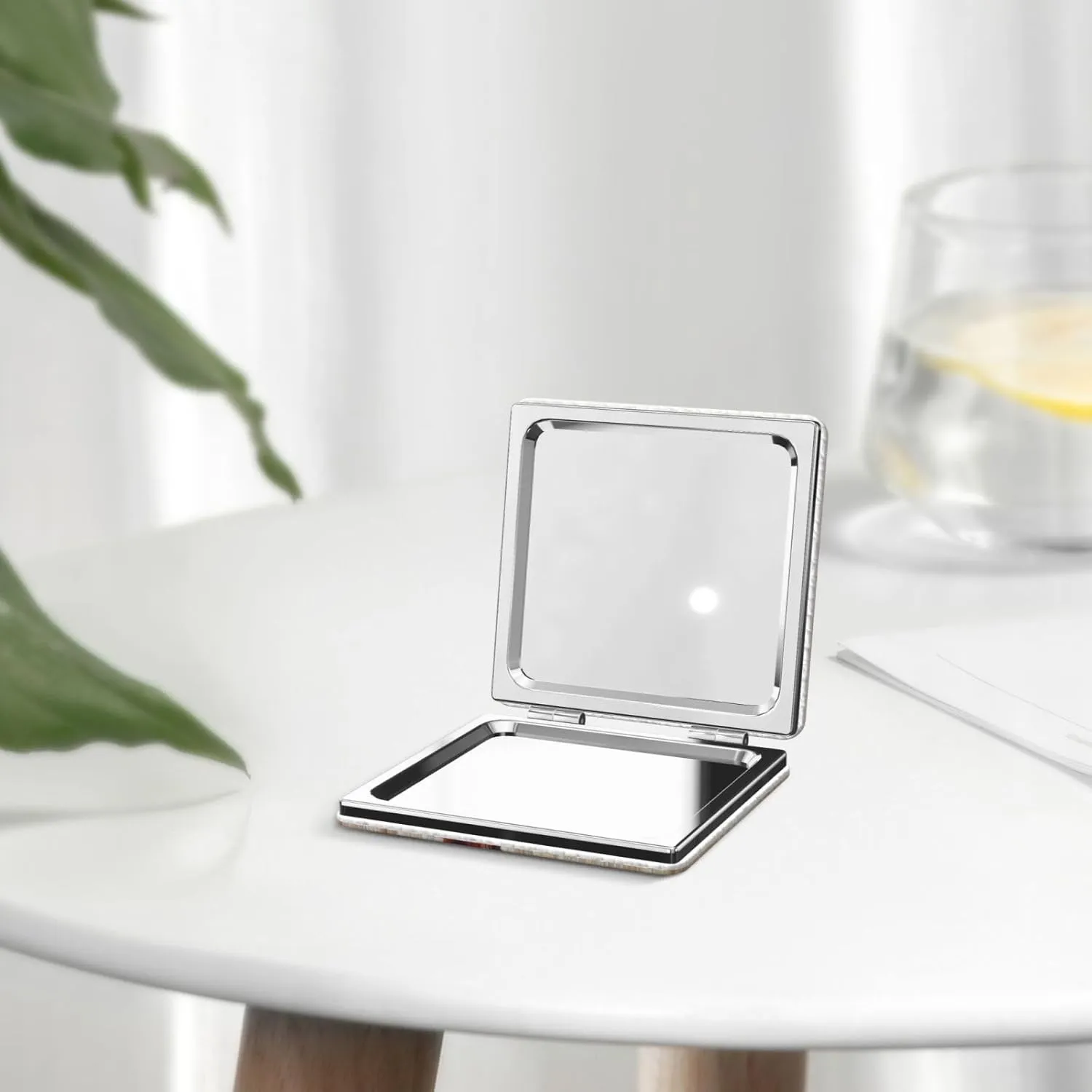 Human Anatomy Heart Chart Printed Square Pocket Makeup Mirror with 1X/2X Magnification, Portable Mini Travel Makeup Mirror for Travel Daily Work Beauty